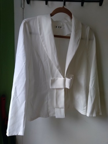 WHITE JACKET BLAZER LONG-SLEEVES WITH 