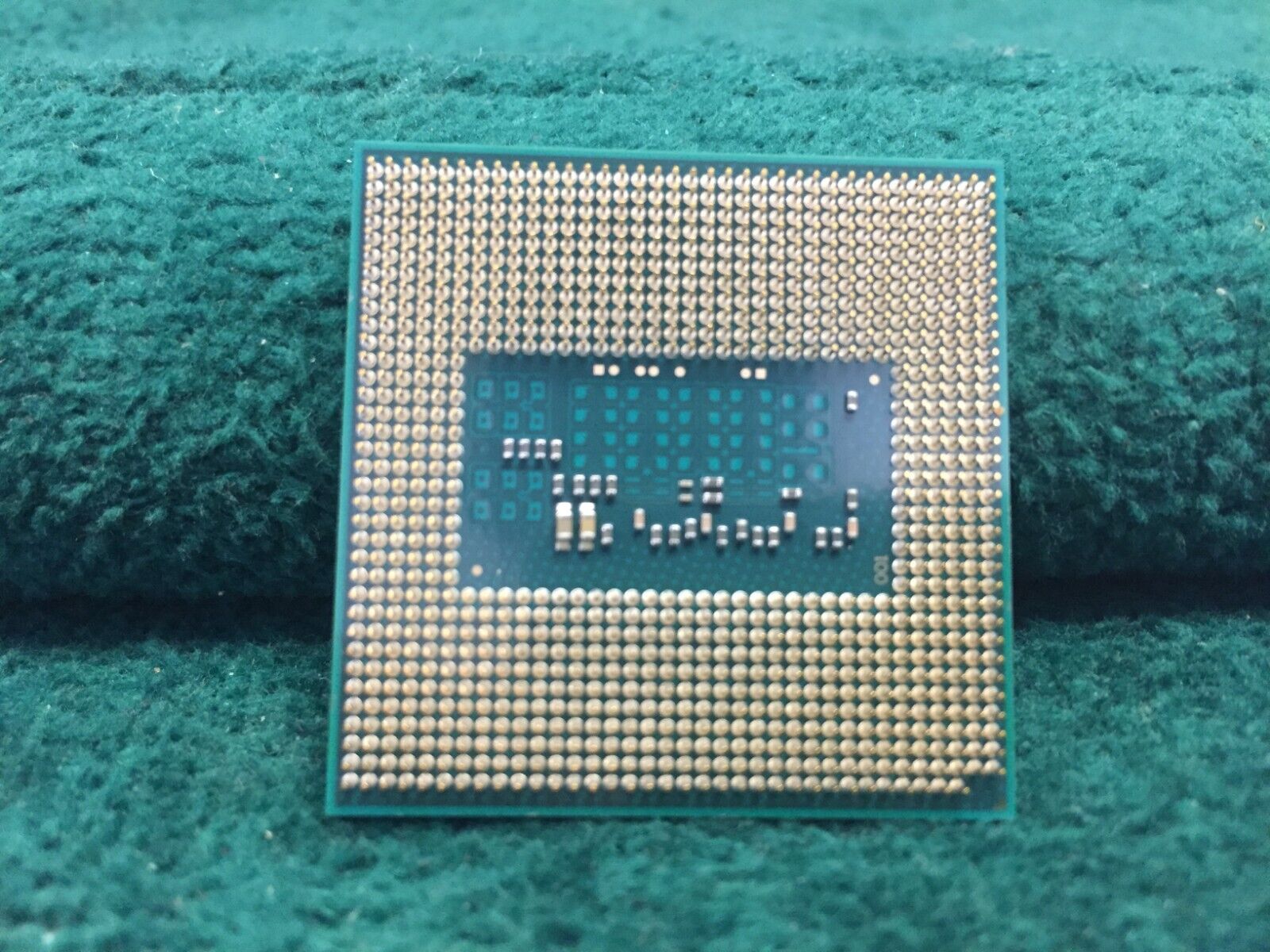 Intel Core I7-4700Mq 2.4 GHz 4-Core Mobile Processor 