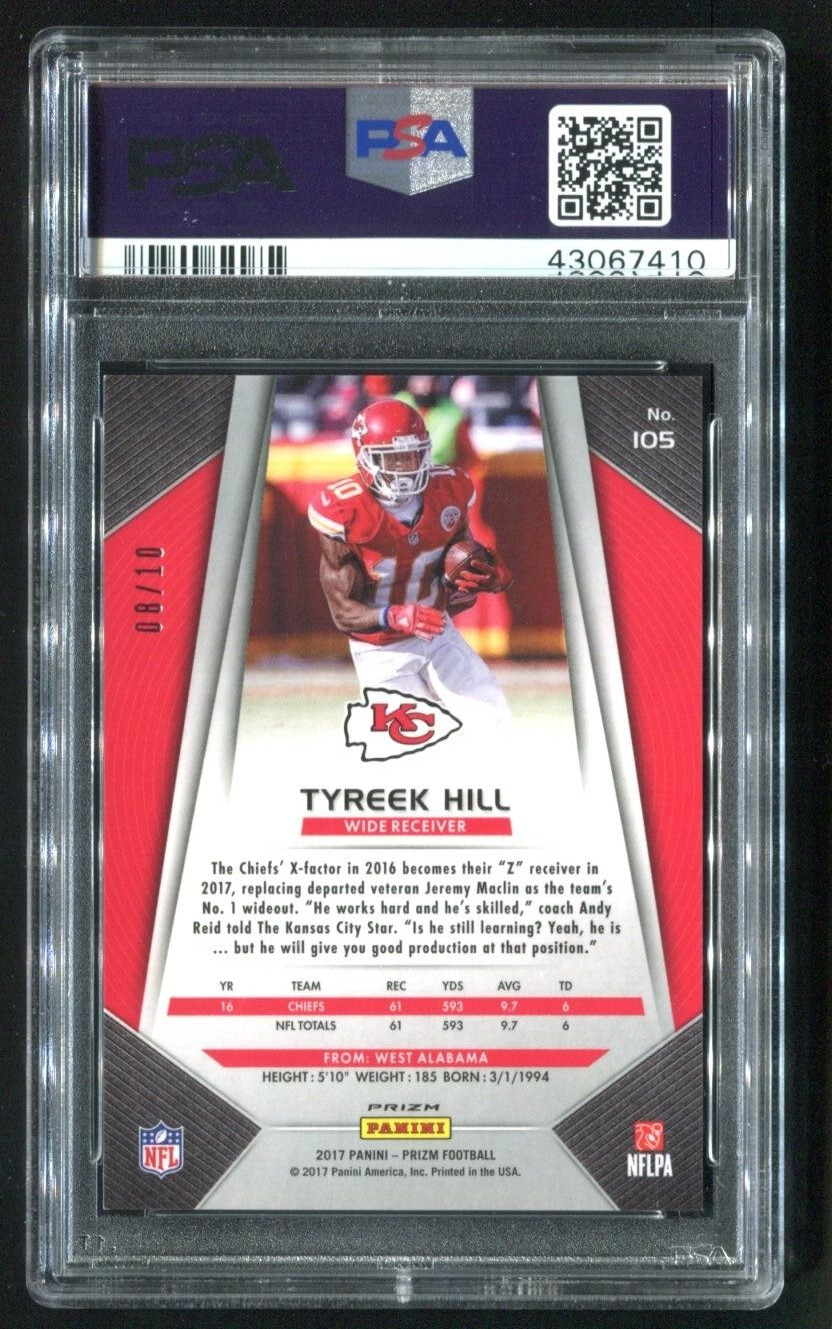 2017 Panini Prizm Tyreek Hill Gold Prizm 8/10 PSA 10 GEM MINT POP 2 💎 view 2
