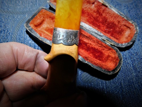 ANTIQUE CHEROOT HOLDER IN CASE AMBER MEERSCHAUM & CHESTER SILVER BAND 1896 KB - Picture 6 of 9