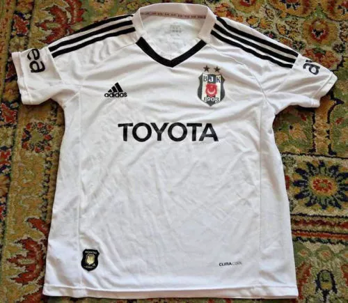 2005-06 Besiktas Third Jersey