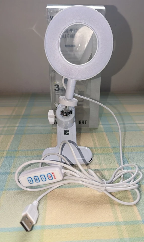 VIVITAR CLIP EN LUZ VLOGGING con cable USB con control remoto Foto 2 de 4