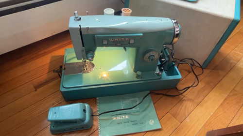 Vintage White Zigzag Sewing Machine w Pedal Case Manual MOD 2335 Turquoise VIDEO - Video 1 of 1