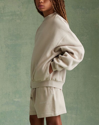 Fear of God Essentials Crewneck Pullover Sweatshirt in Silver Cloud Kids Size 10 - Picture 7 of 8