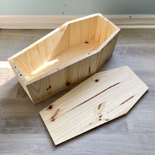  Hand made in Canada Wood Pet dog cat Coffin Casket 9.5" x 22.5" x 7.25"