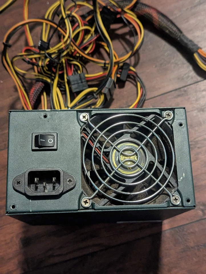 Fuente de alimentación conmutada Antec Green ATX 80 Plus bronce 430W para PC - EA-430D Foto 4 de 4