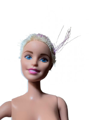 Barbie D.I.Y. Crimps & Curls Doll Water-Activated Curls 2015 Mattel DWK49
