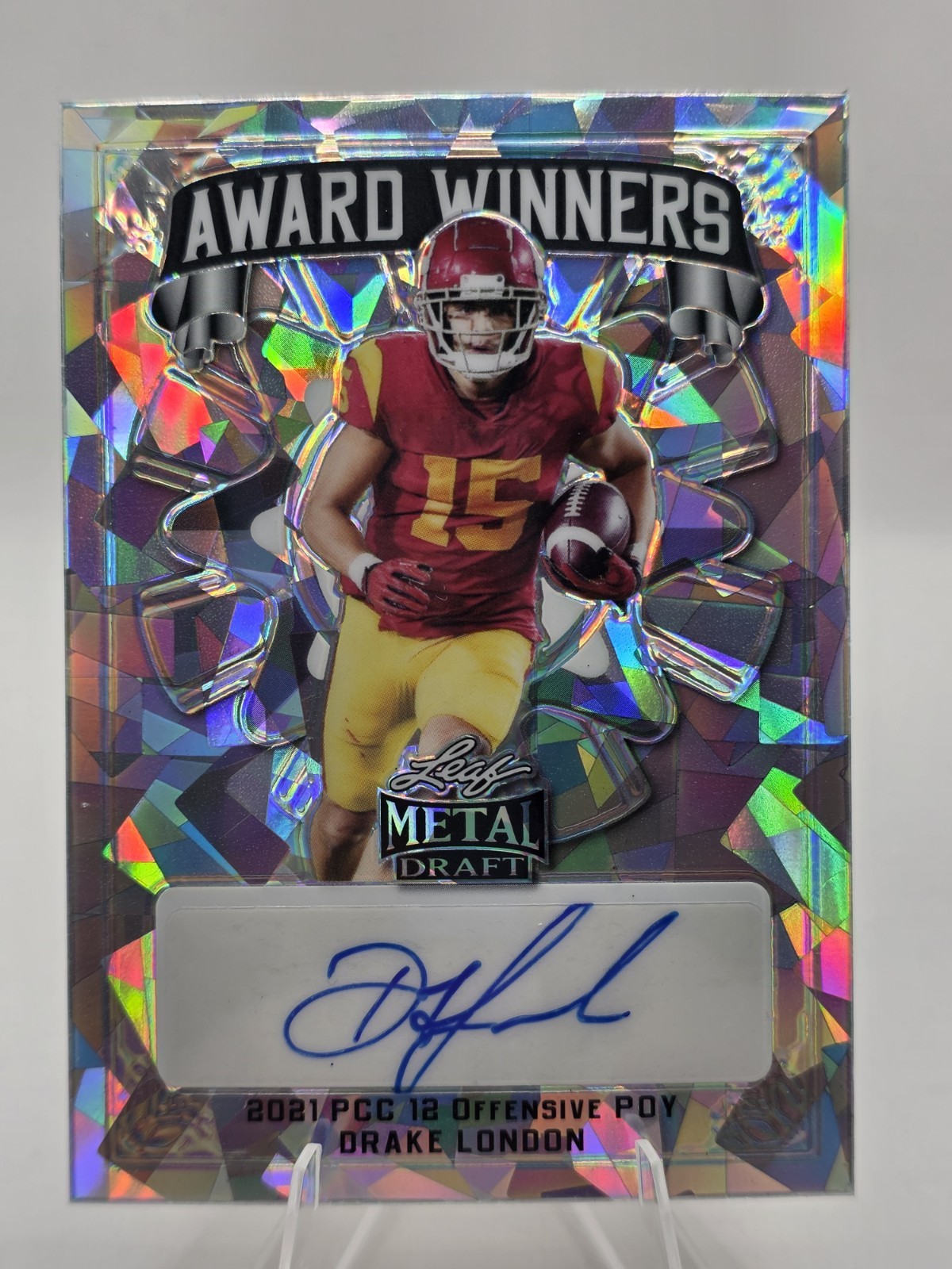 Drake London Leaf Metal Draft Award Winners Autographs #AWDL1 Silver Crystal