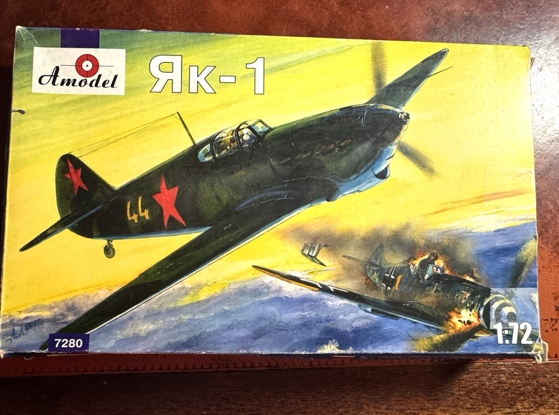 Amodel ЯK-1 YAK-1 Soviet Fighter Airplane 1/72 Scale Model Military Kit #7280