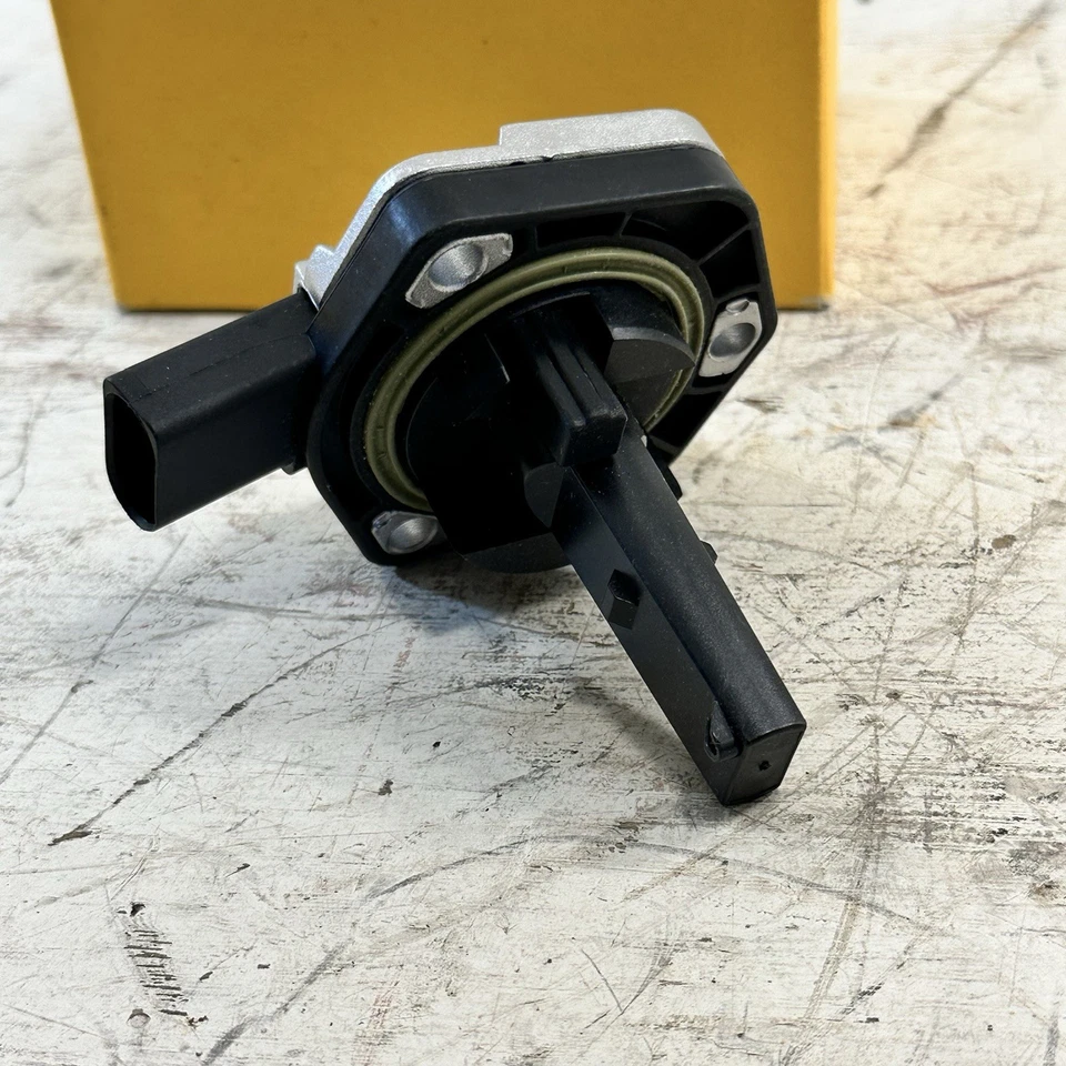 Nuevo sensor de nivel de aceite Hella para Audi A4 1999-05 A6 1998-04 TT 2000-06 6PR00807904 Foto 3 de 4