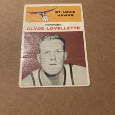 1961-62 Fleer Set-Break # 29 Clyde Lovellette RC LOW GRADE (crease)