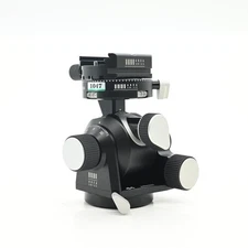 Arca Swiss d4 Geared Tripod Head with Classic Knob Quick Release #047