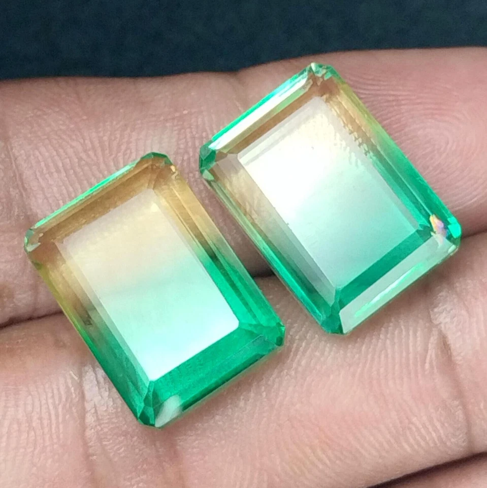 Par de piedras preciosas sueltas dobles de turmalina orgánica brillante de 30,00 quilates ambos peldaños laterales Foto 2 de 4