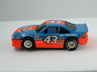 Tyco 6910 HP7 Richard Petty Nascar #43 STP Slot Car | eBay