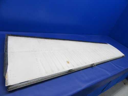 Beech 58 Baron RH Horizontal Stabilizer w/ De-Ice P/N 96-620005-632 (1224-03)