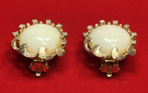 14K Yellow Gold Angelskin Coral Diamond Clip-On Earrings - Picture 2 of 11