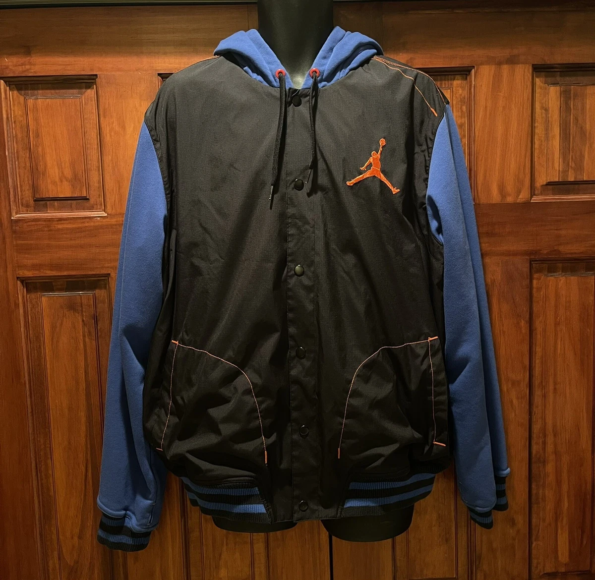 🔥 Nike Air Jordan Men’s XL Blue/Black/Orange Varsity Jacket
