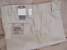 Mens' DOCKERS STANDARD COLLECTION   Classic Fit / Flat Front  Size 32 X 32  NWT