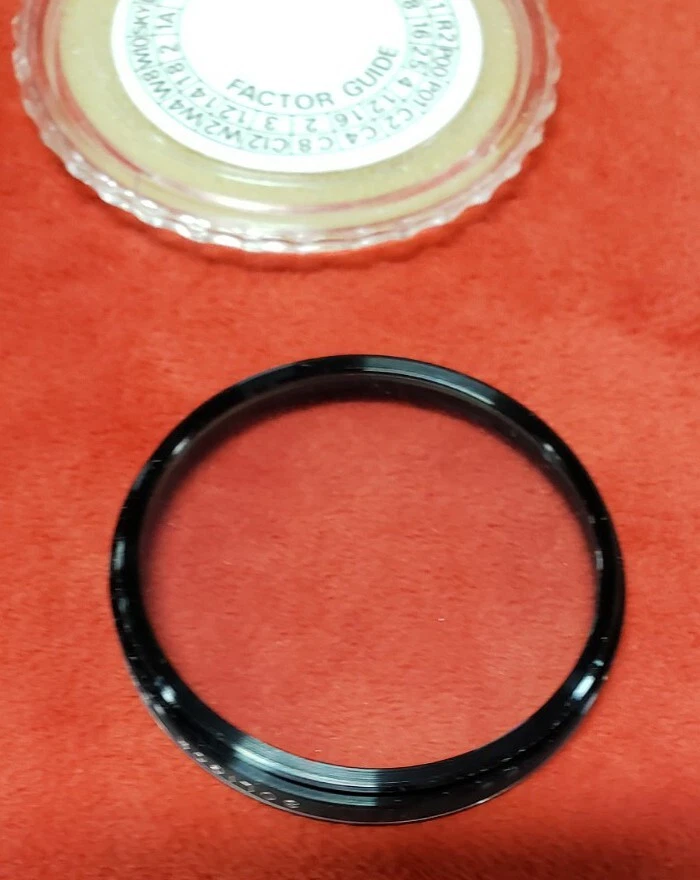 New NOS SOLIGOR 49mm UV SCREW IN FILTER NIB with case - Image 2 of 4