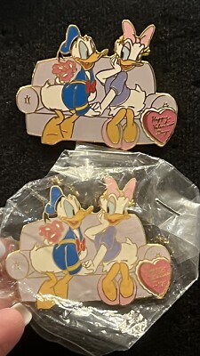 世界10枚限定カード！シリアルナンバー入りDAISY DUCK デイジーダック