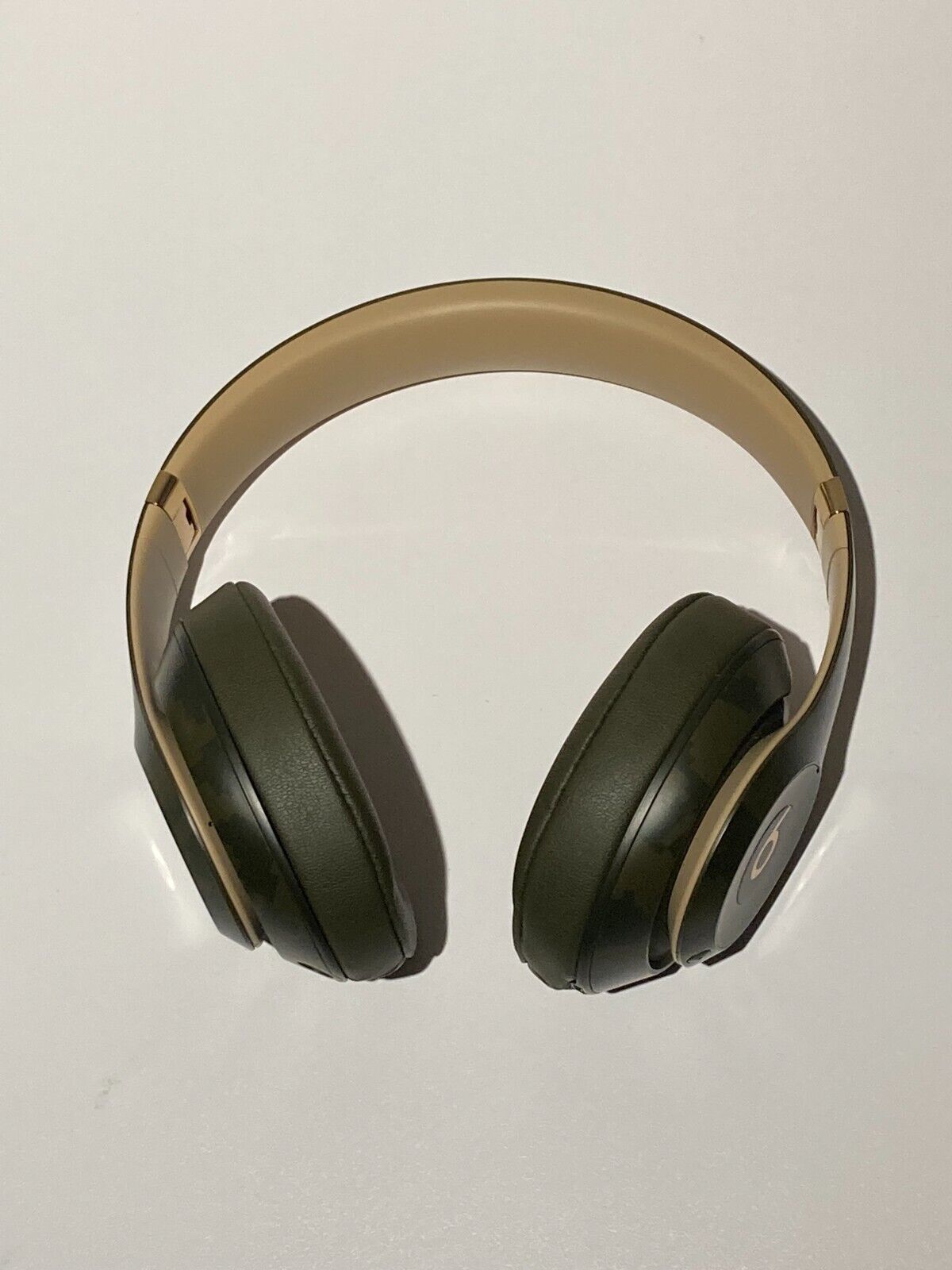 Beats Studio3 Wireless Noise Cancelling Headphones-Camo Collection, Forest  Green