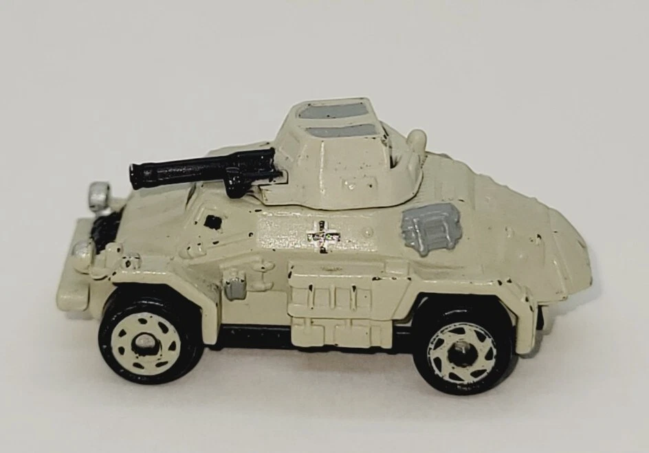 Micro Machines WWII German Armored Leichter Panzerspähwagen - Image 4 of 4