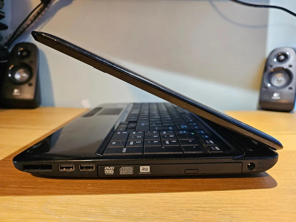 15" Toshiba Satellite L650D-123 Phenom II X3 1.8GHz 4GB 500GB Windows 10 Laptop - Image 3 of 4