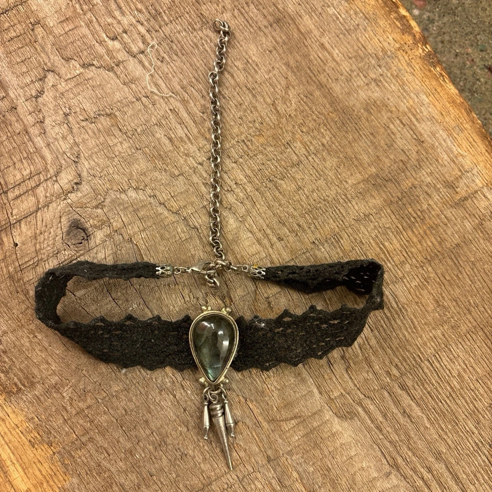 Gargantilla de labradorita espeluznante punk gótico emo de Trenton punk rock mercado de pulgas Foto 4 de 4