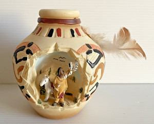 Native American 3D Reflections Vase 4.5 Inches 1988