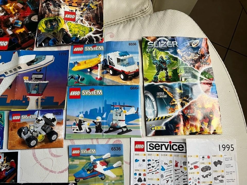 LEGO SYSTEM LOTTO MANUALI + CATALOGHI ANNI 90’ - Immagine 4 di 4