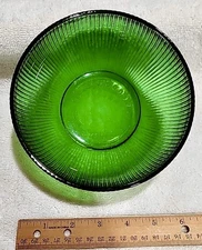 Vintage E.O. Brody Co Emerald Green Ribbed Glass Bowl 6” Cleveland OH USA Made