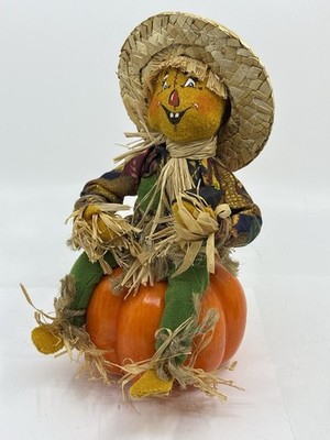 Annalee Thanksgiving Fall Harvest 2007 Scarecrow With Crow Sitting Pumpkin 8 
