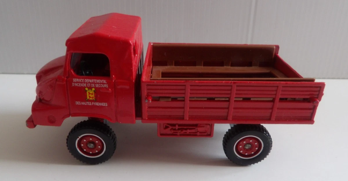 Solido Unic Sahara semi plateau avec cuves farine transport en vrac