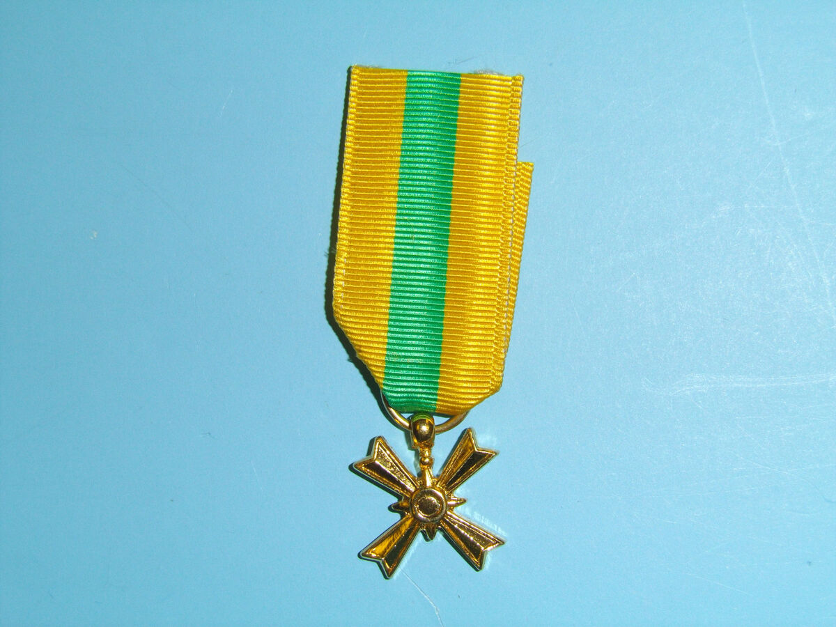 z509 RVN Vietnam Chuong My Medal 2nd class mini | eBay z509 RVN Vietnam Chuong My Medal 2nd class mini | eBay