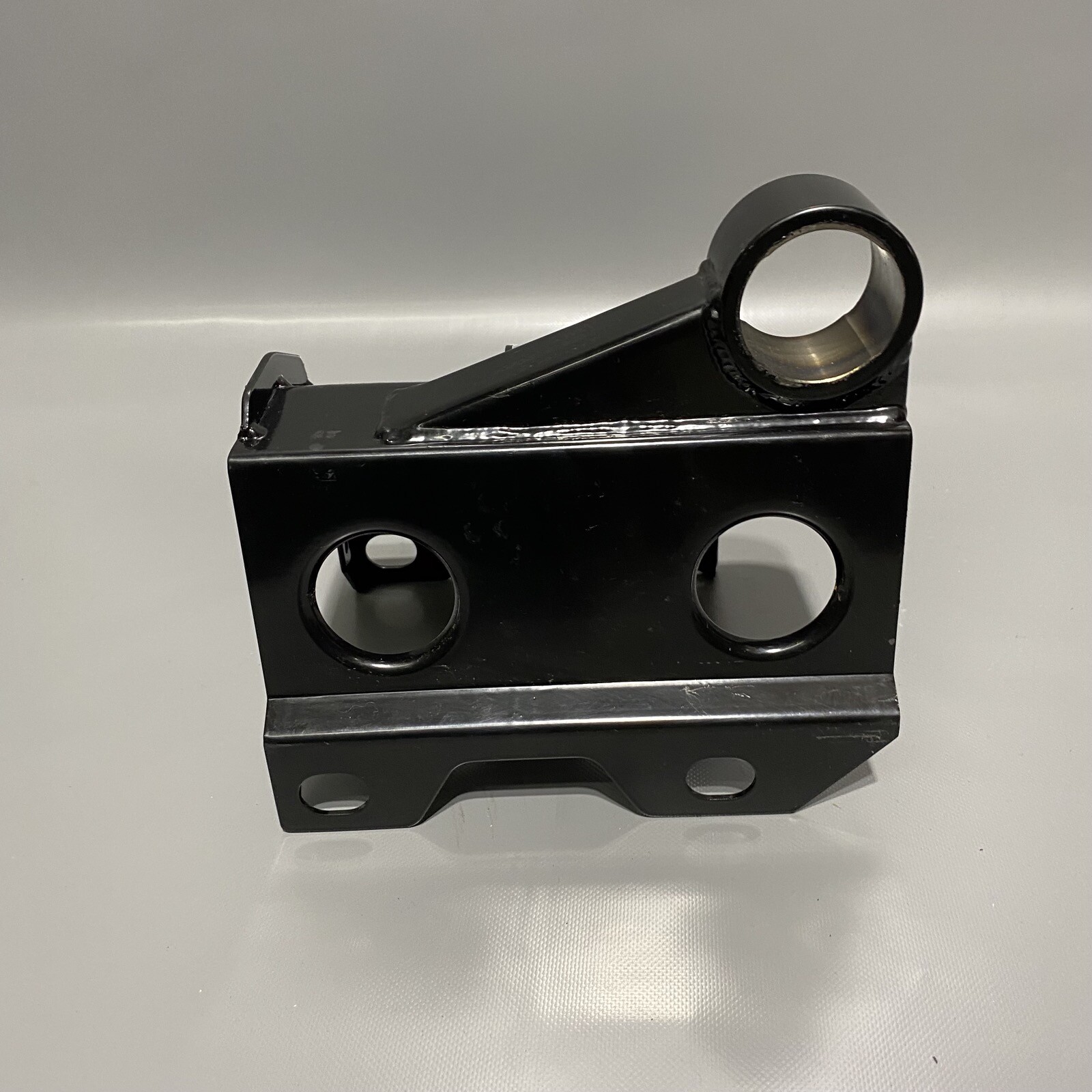 LAMBORGHINI MURCIELAGO TRANSMISSION AND ACTUATOR MOUNT BRACKET 410399113