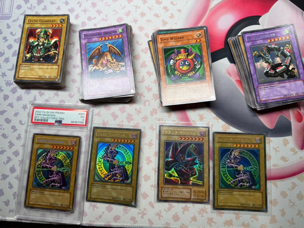Vintage Yu-Gi-Oh 4 Dark Magician And 200 Card Bulk Lot