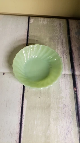 FIRE KING ANCHOR HOCKING JADEITE SHELL SWIRL BERRY DESERT BOWL
