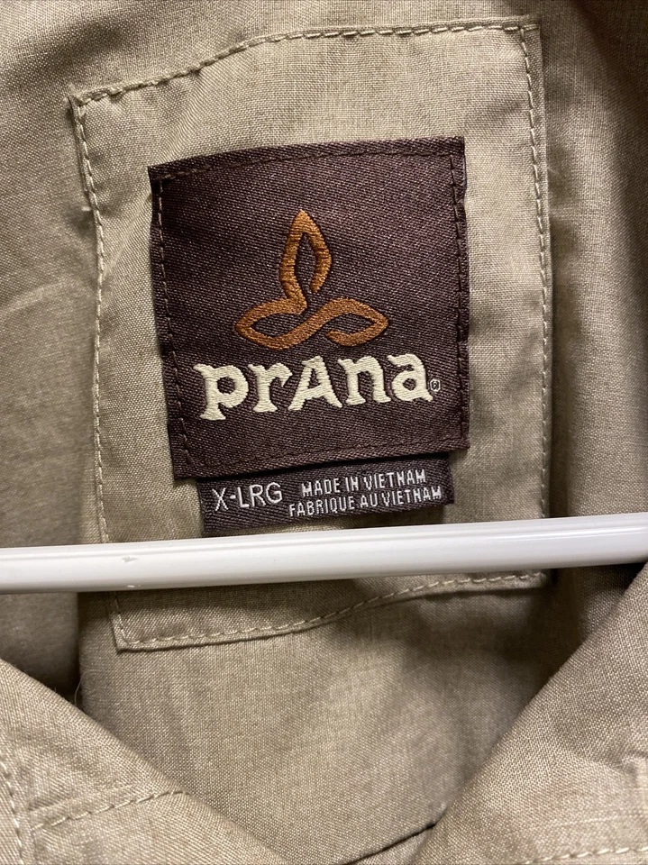 Prana Long Sleeve Men's Button Up Shirt Size XL RN124977 Lightweight Pockets New - Image 2 of 4