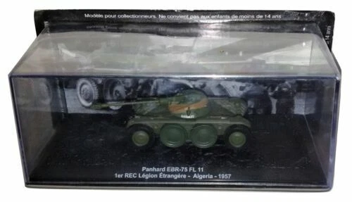 Articoli di modellismo statico scala 1:72 Panhard