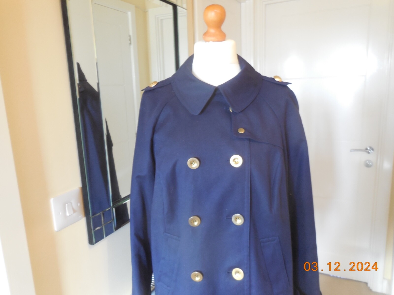 Picture 3 of 22