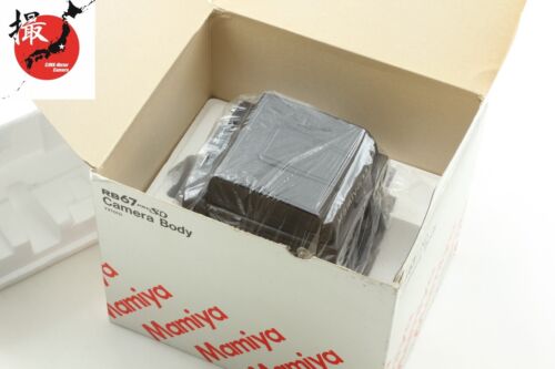 【MINT in Box】 Mamiya RB67 Pro SD Film Camera Body Waist Level Finder From Japan
