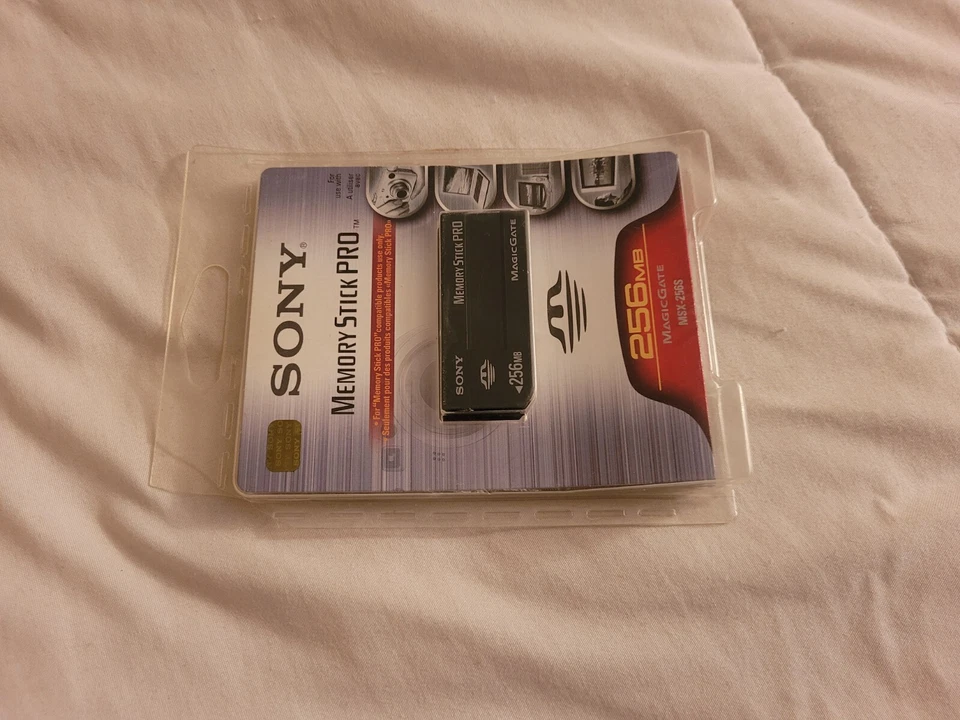 Sony 256MB Memory Stick Pro - MagicGate - Black (MSX-256S) Brand New Sealed - Image 3 of 4
