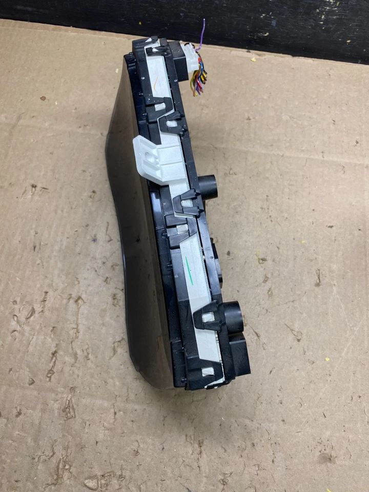 Nissan Quest 2011 a 2017 velocímetro calibre de racimo OEM U4772 DG Foto 4 de 4