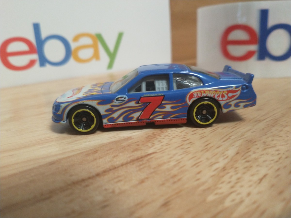 Hot Wheels diecast NASCAR style #7 Hot Wheels 2010 Chevy Impala