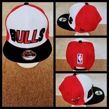 CHICAGO BULLS NBA BASKETBALL SNAPBACK HAT.