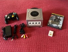 Nintendo DOL-101 GameCube Console Bundle - Silver