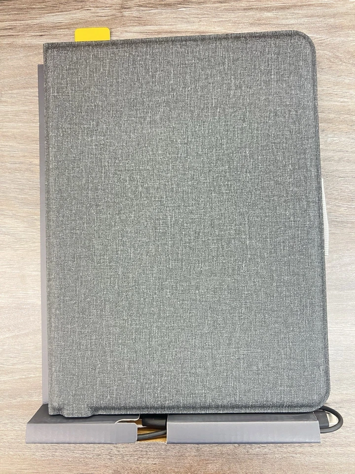 ZAGG Apple iPad 10.2/iPad 10.5" MessengerFolio 2 Keyboard - Image 4 of 4