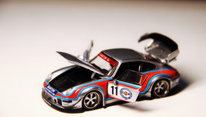 Modèle Réduit Mercedes 500SEC 1:64 DCT - Voiture Miniature En Fonte Avec Boîte