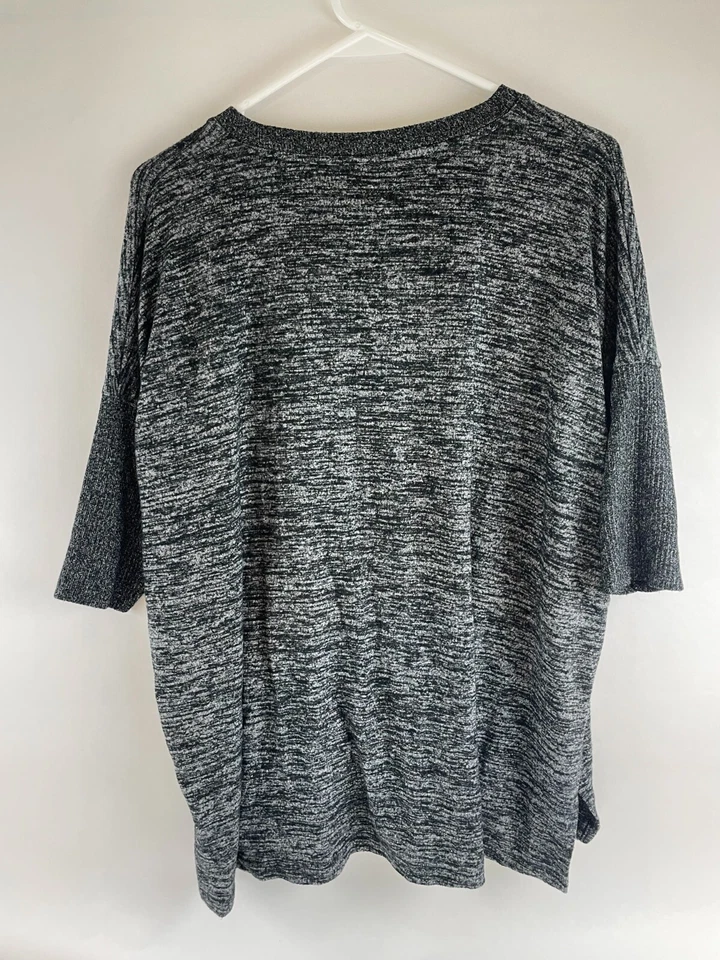 Gap Maternity Sweater Women's Size XS Black Gray Heather V-Neck Half Sleeve - Image 2 of 4
