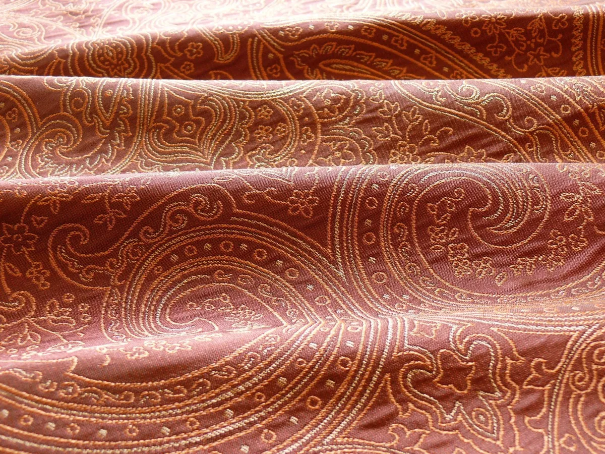100% SILK FINE LINE DAMASK LAMPAS PAISLEY RED PEPPER BTY | eBay